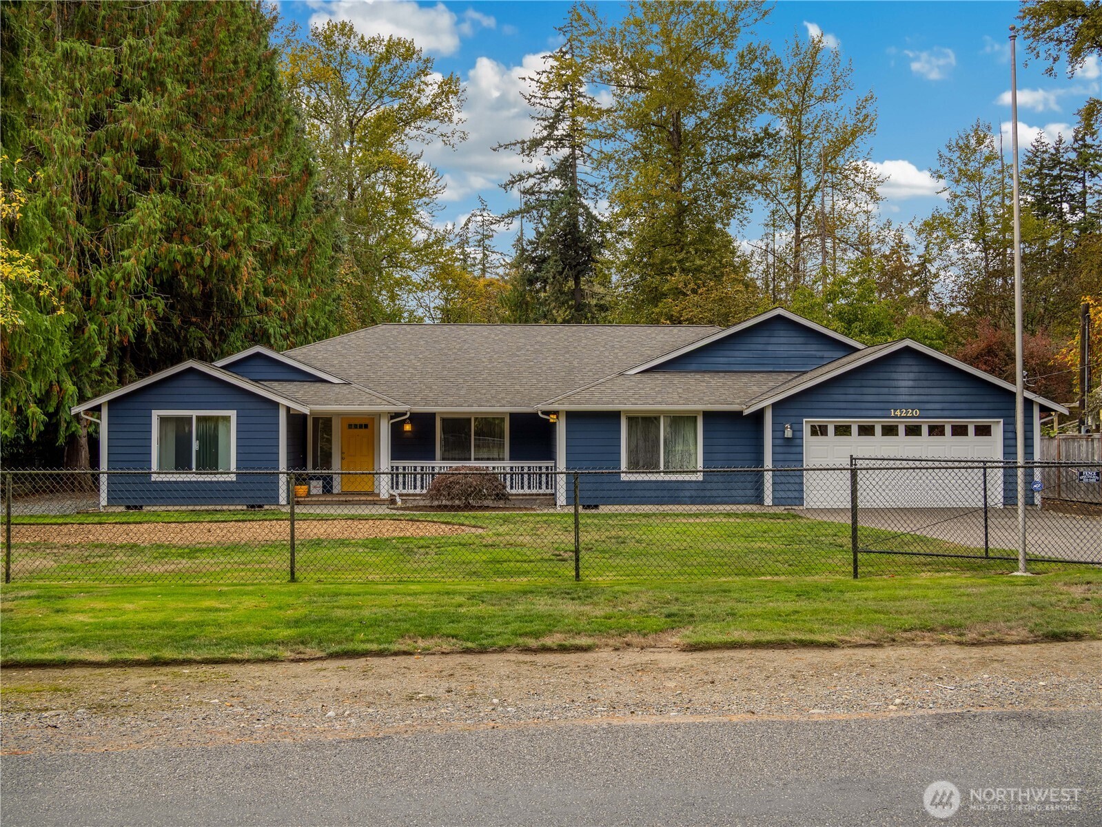 14220 50th Avenue Property Photo 3