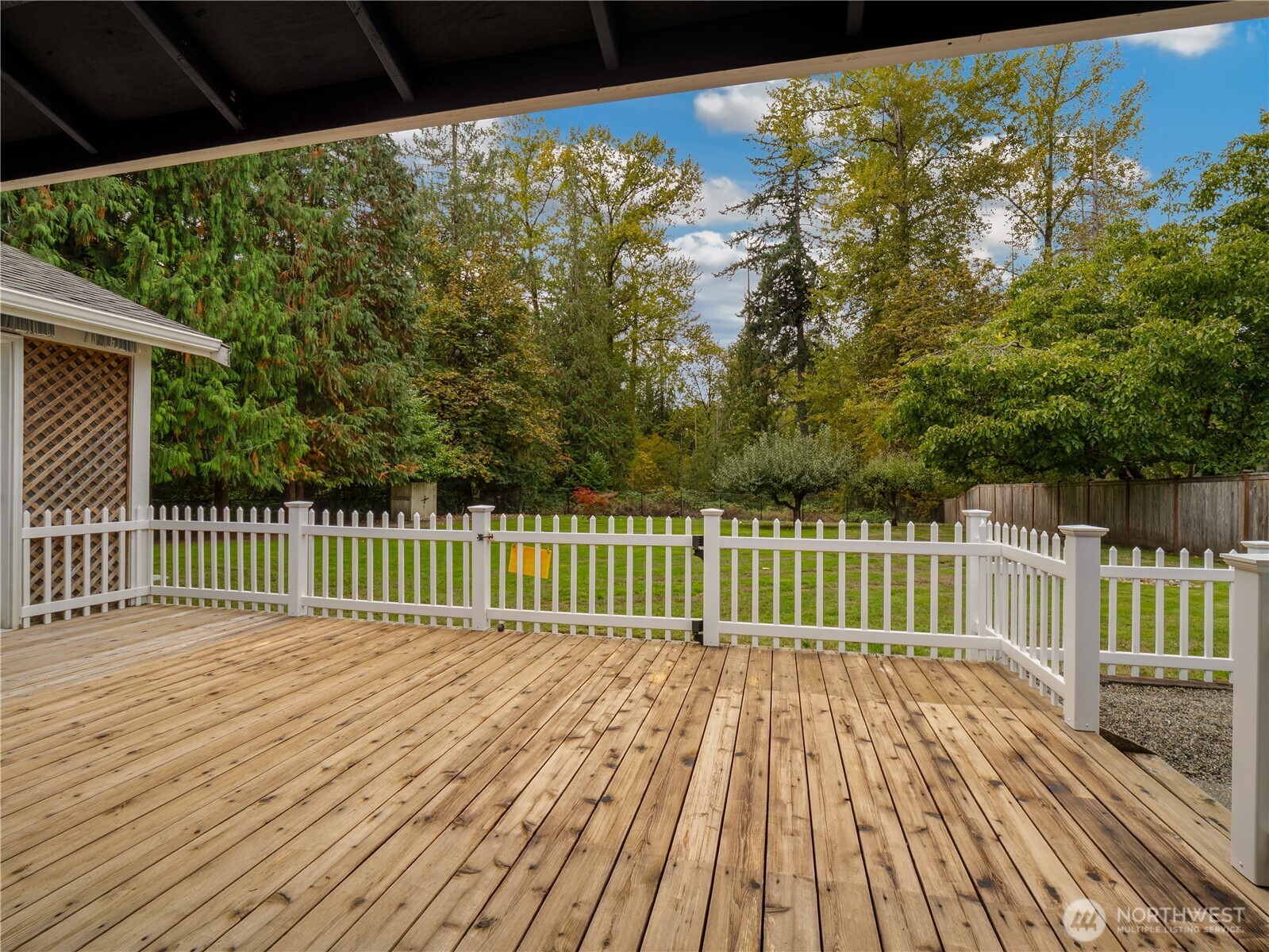 14220 50th Avenue Property Photo 28
