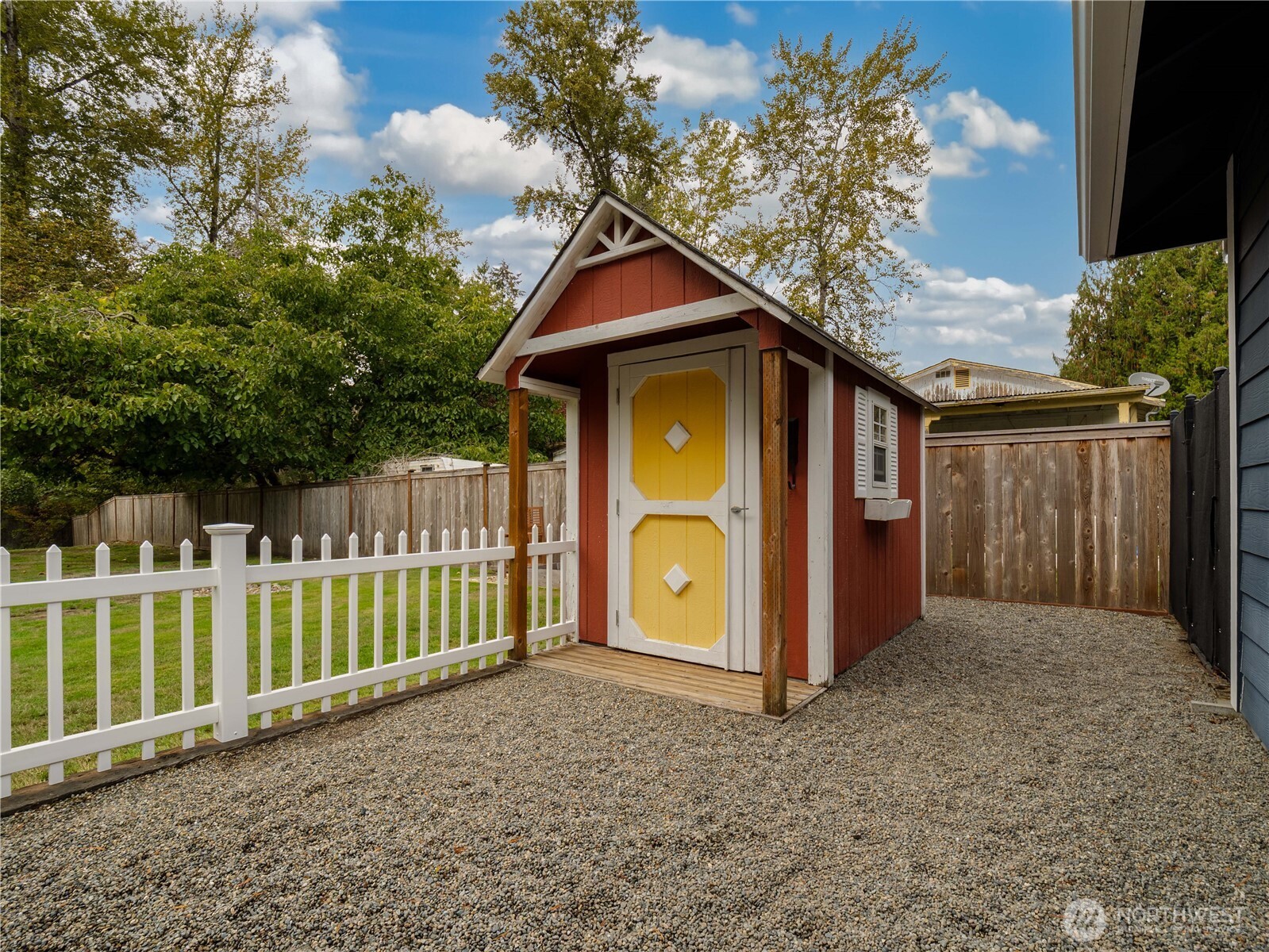 14220 50th Avenue Property Photo 30