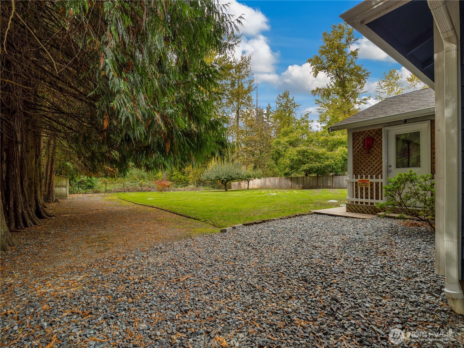 14220 50th Avenue Property Photo 34