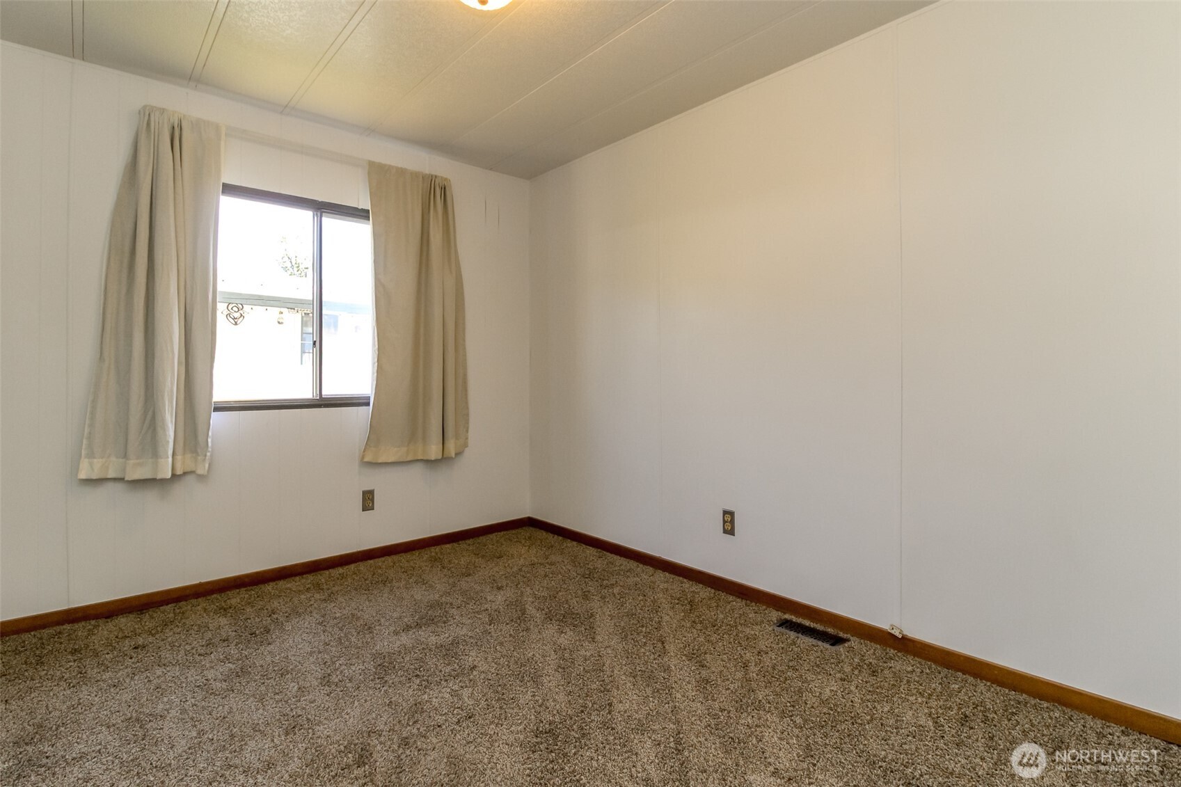 15218 50th Street 40 Property Photo 22