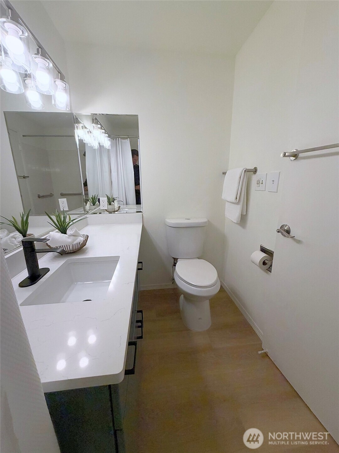 7021 Sand Point Way B310 Property Photo 12