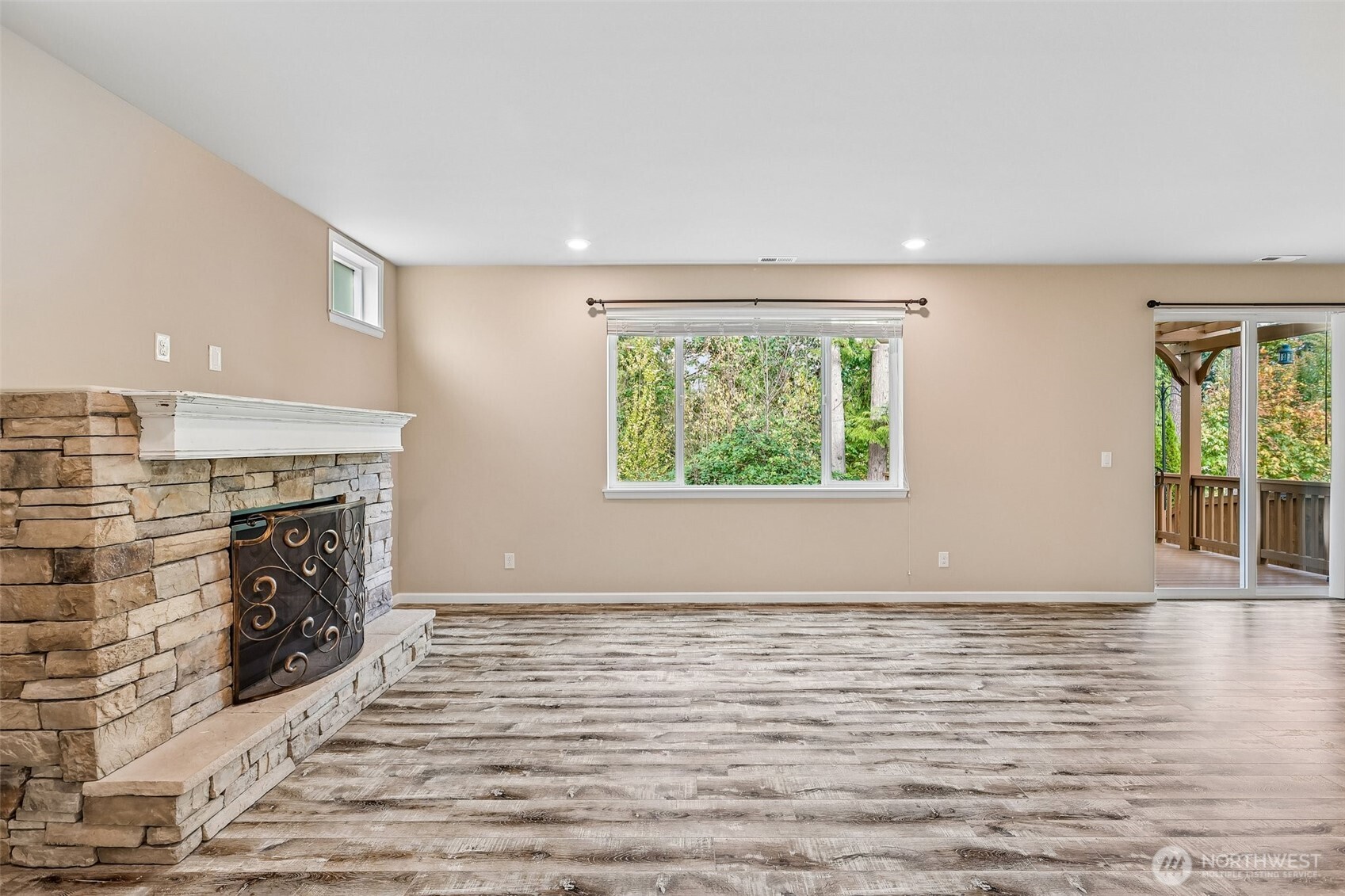 5429 123rd Place Property Photo 5