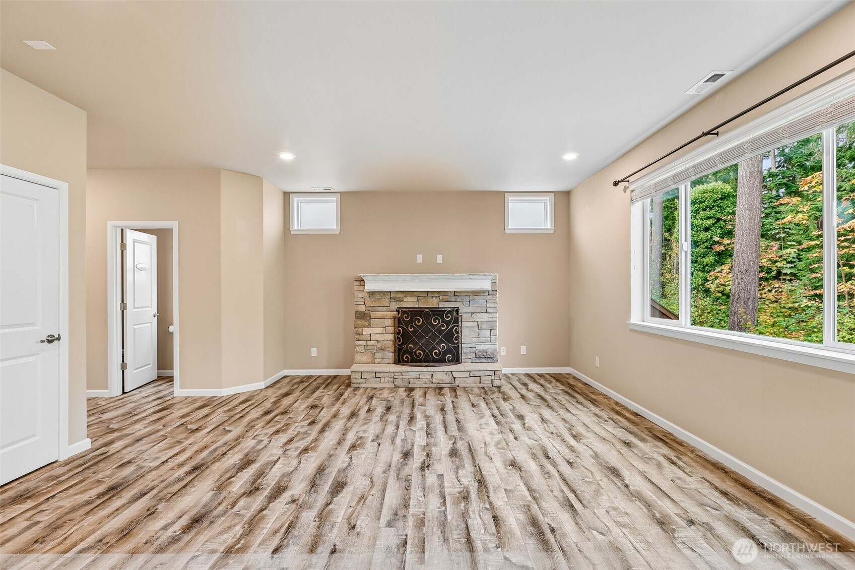 5429 123rd Place Property Photo 6
