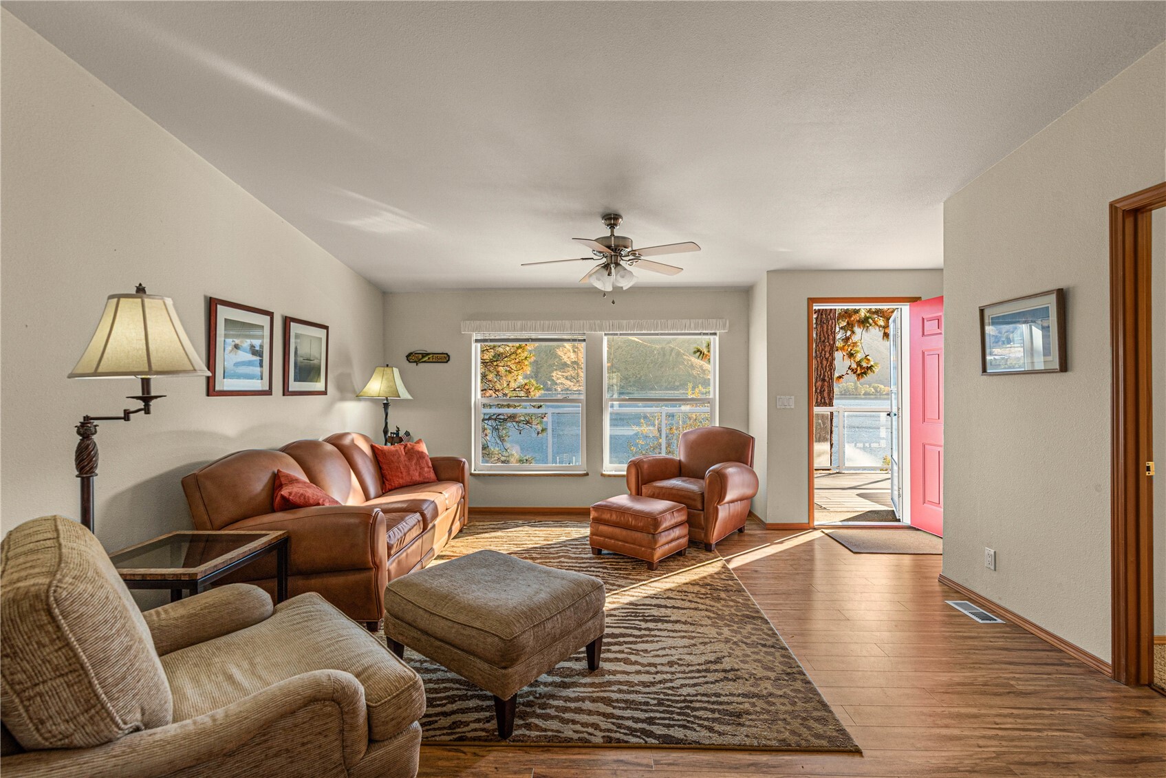 15075 N Lakeshore Dr Property Photo 11
