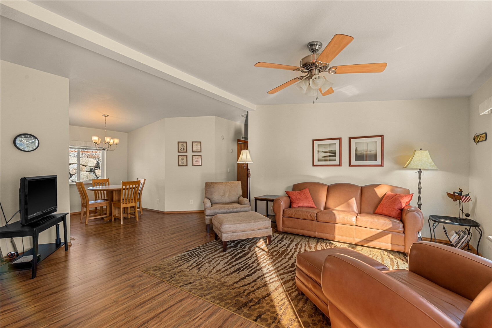 15075 N Lakeshore Dr Property Photo 12