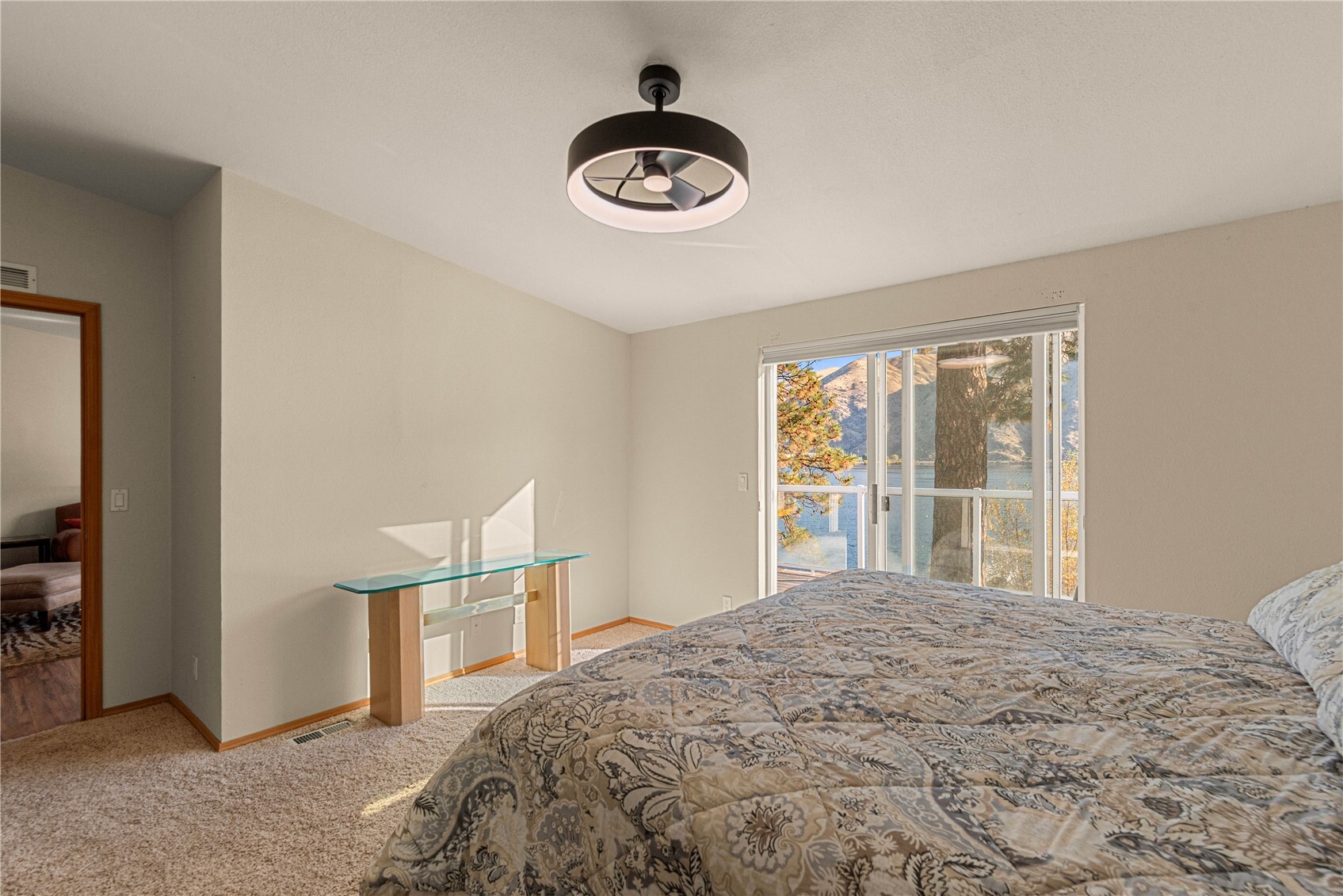 15075 N Lakeshore Dr Property Photo 17