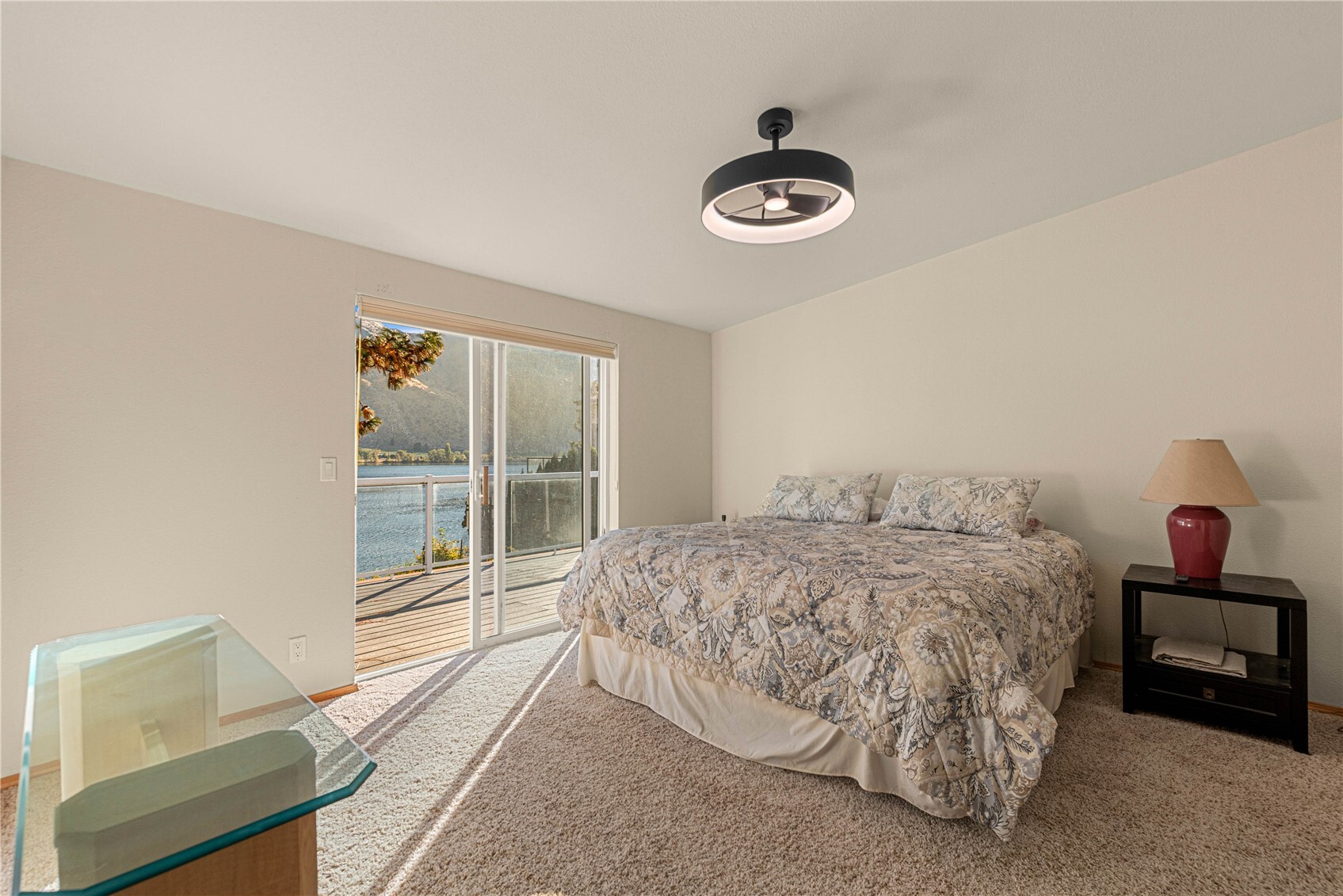 15075 N Lakeshore Dr Property Photo 18