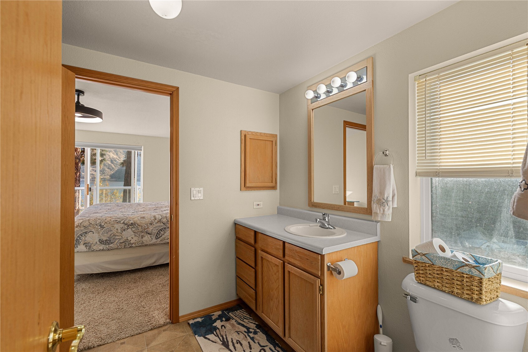 15075 N Lakeshore Dr Property Photo 19