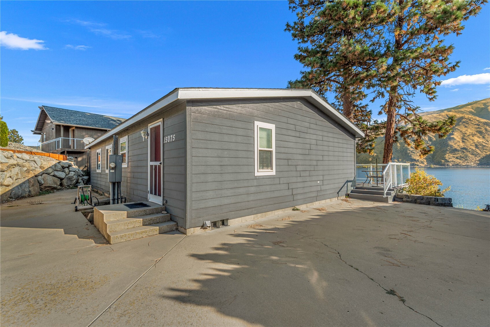 15075 N Lakeshore Dr Property Photo 34