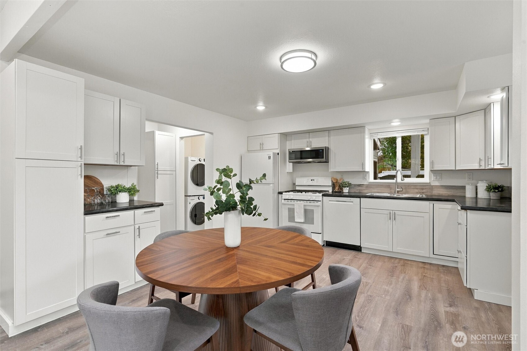 1000 Jersey Street A & B Property Photo 12