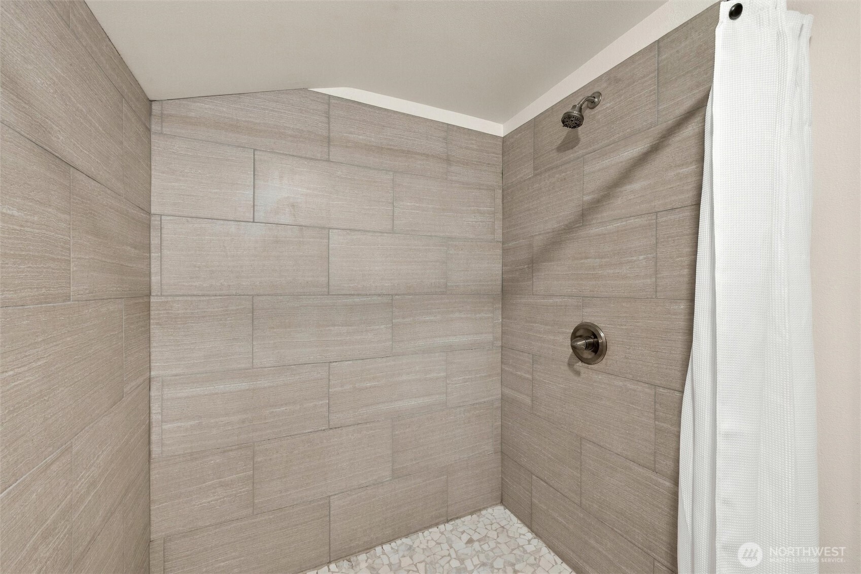 1000 Jersey Street A & B Property Photo 17