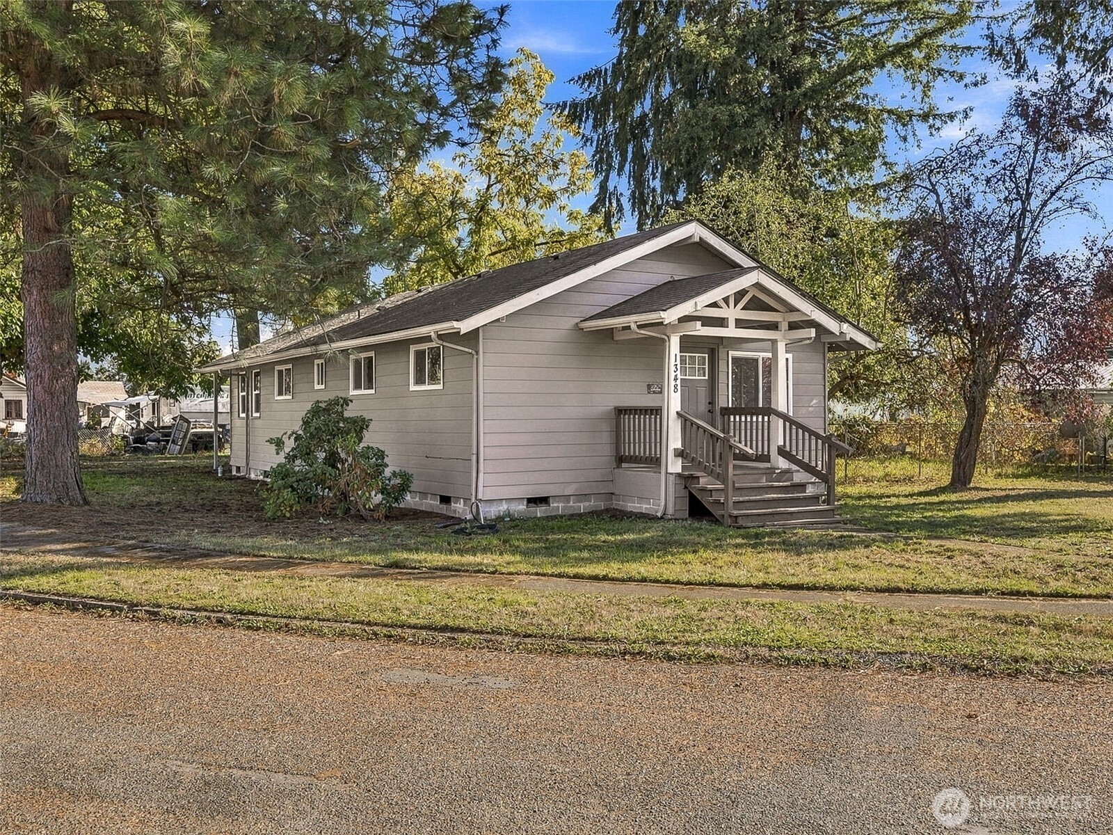 1348 Central Boulevard Property Photo 5