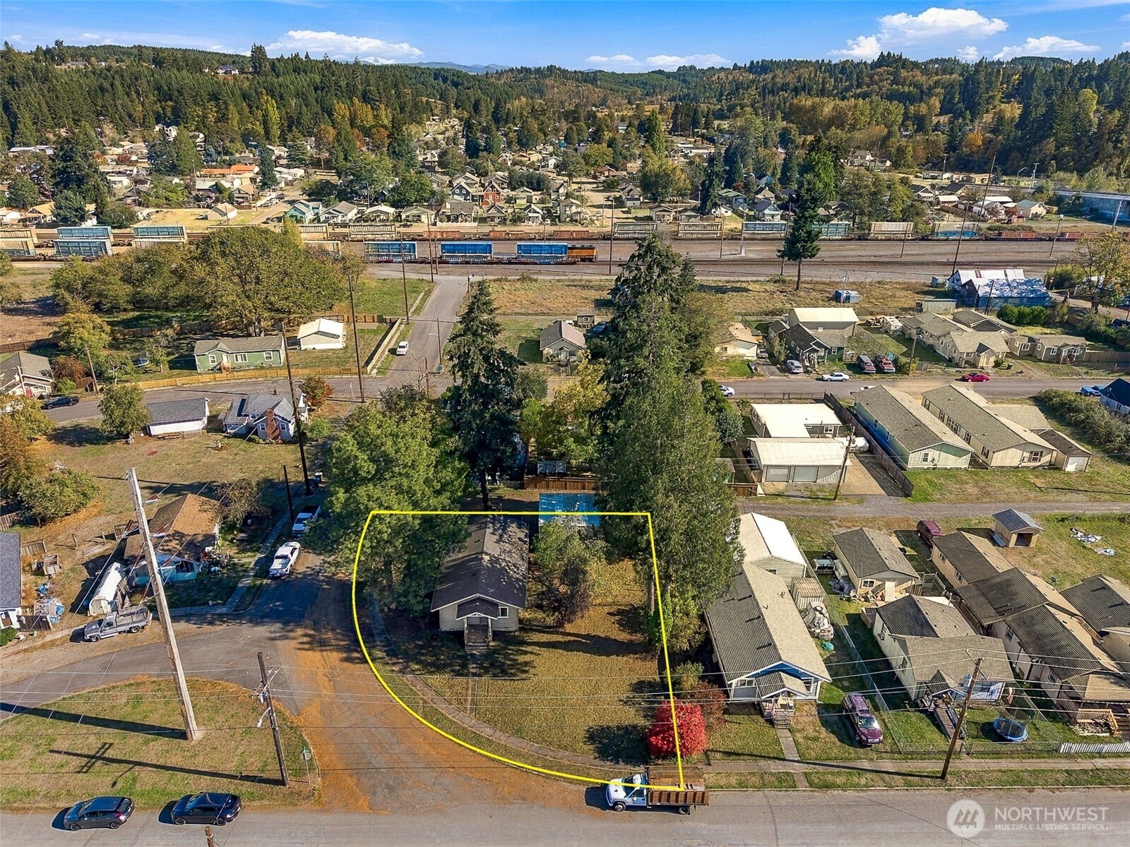 1348 Central Boulevard Property Photo 6