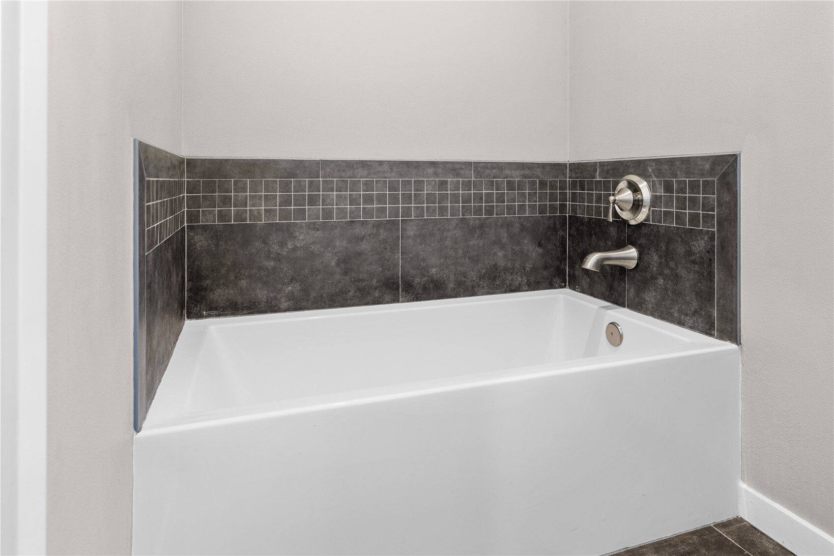 815 Hull Avenue Property Photo 22