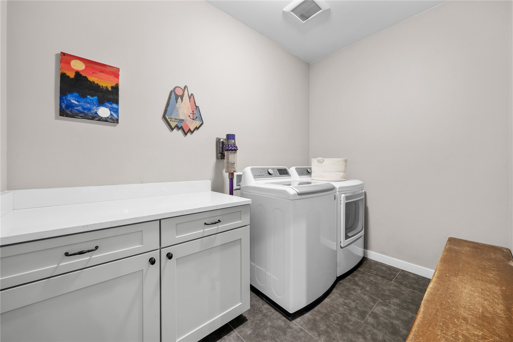 815 Hull Avenue Property Photo 34