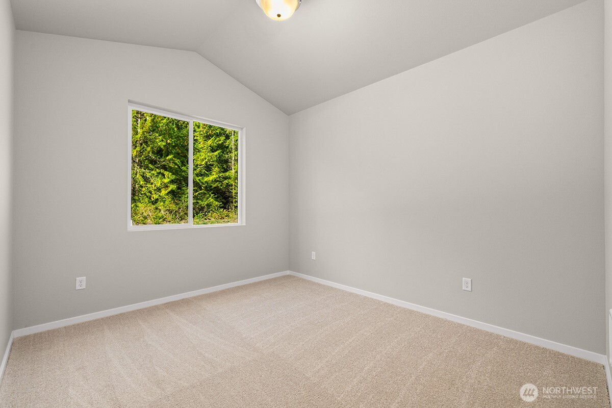 5630 192nd Street 8b Property Photo 26