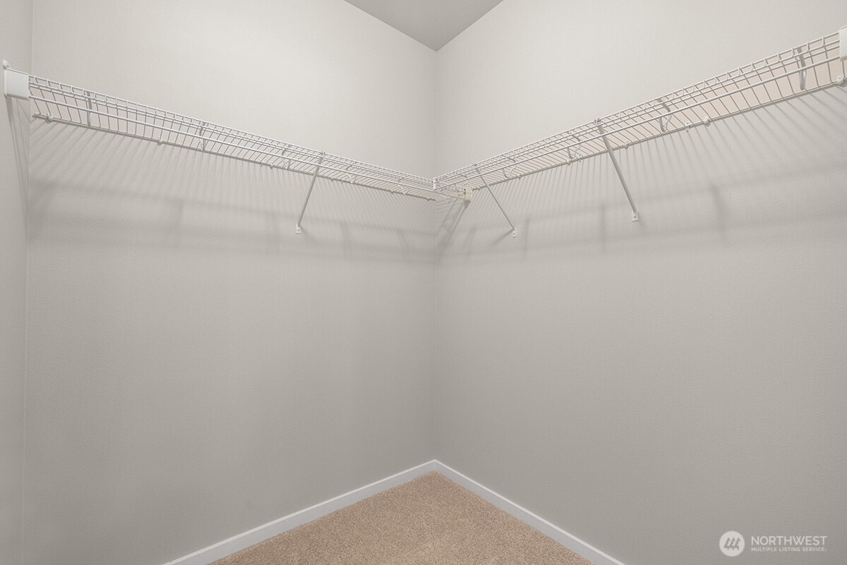 5630 192nd Street 8b Property Photo 28