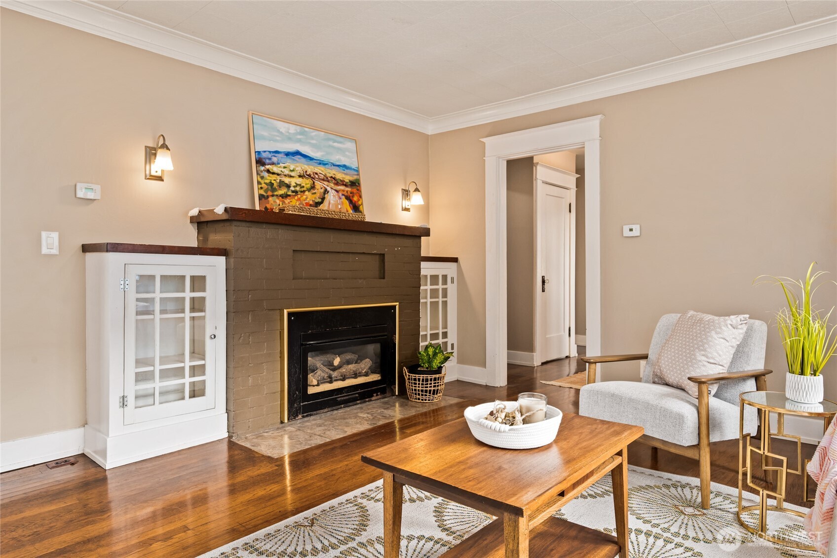 2407 Lombard Avenue A Property Photo 6