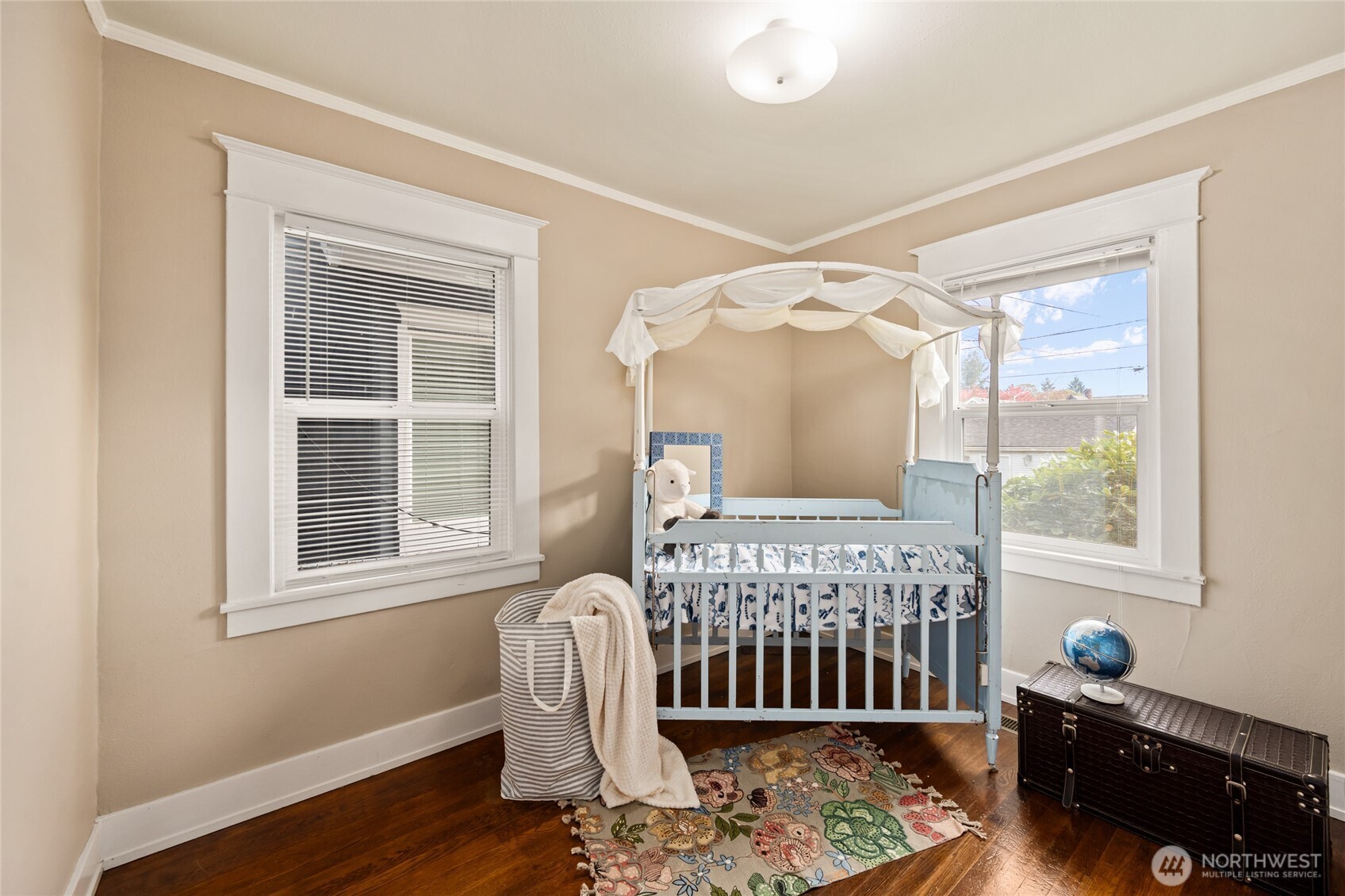 2407 Lombard Avenue A Property Photo 12
