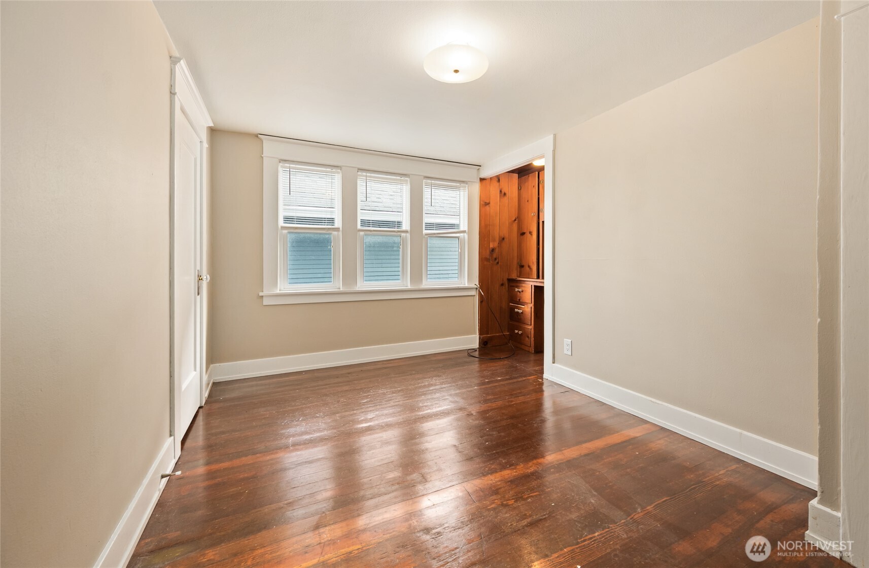 2407 Lombard Avenue A Property Photo 15