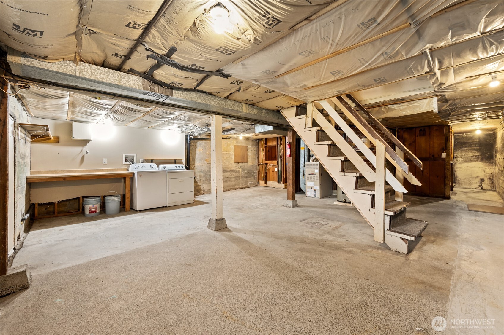 2407 Lombard Avenue A Property Photo 19