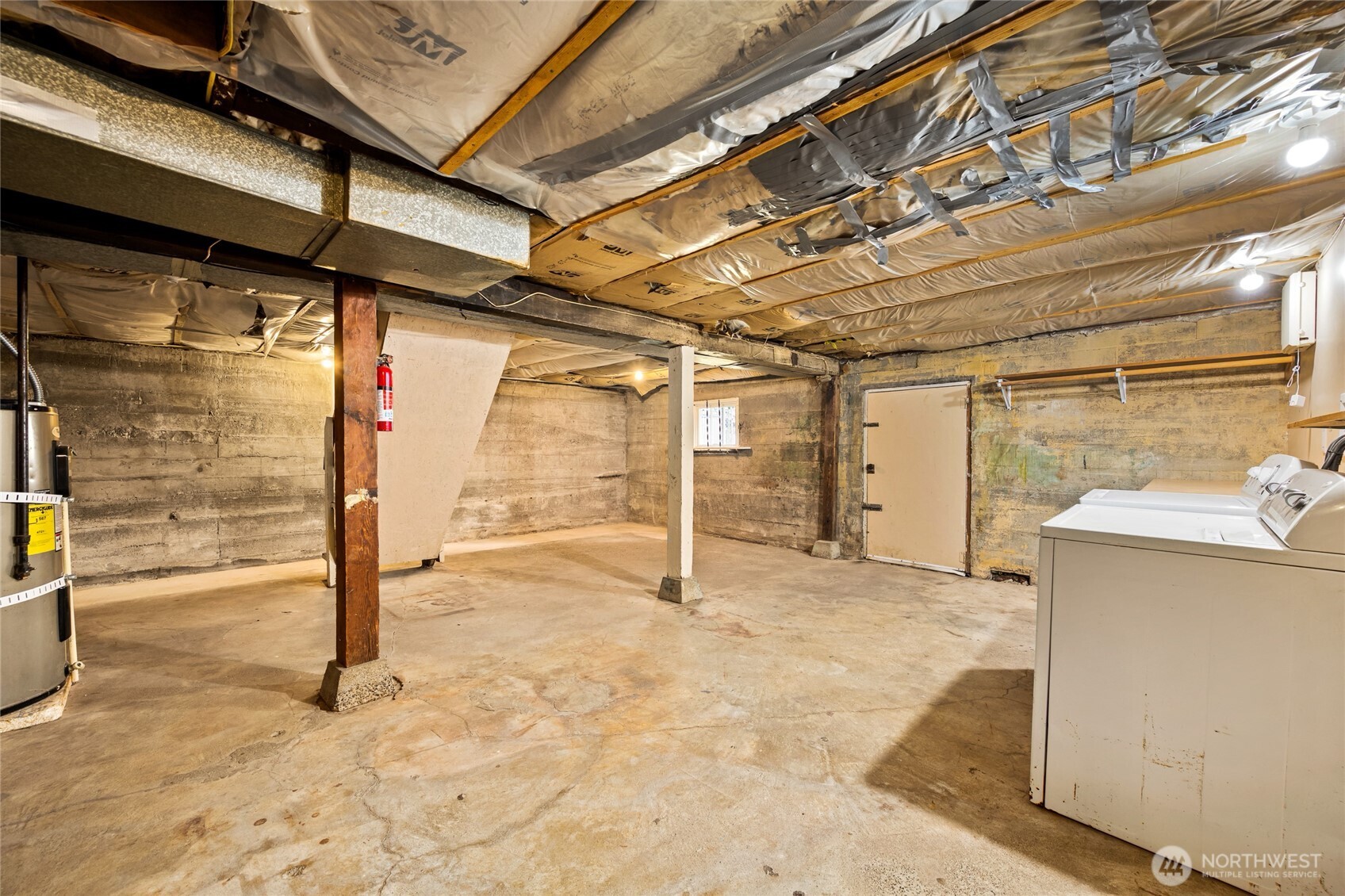 2407 Lombard Avenue A Property Photo 21