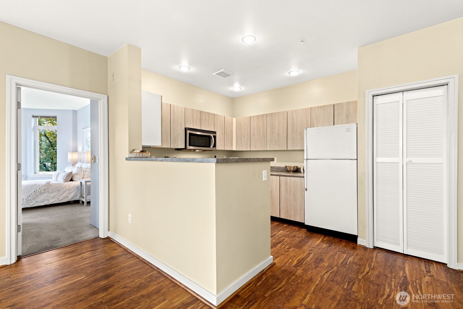 2414 1st Avenue #309 Property Photo 7