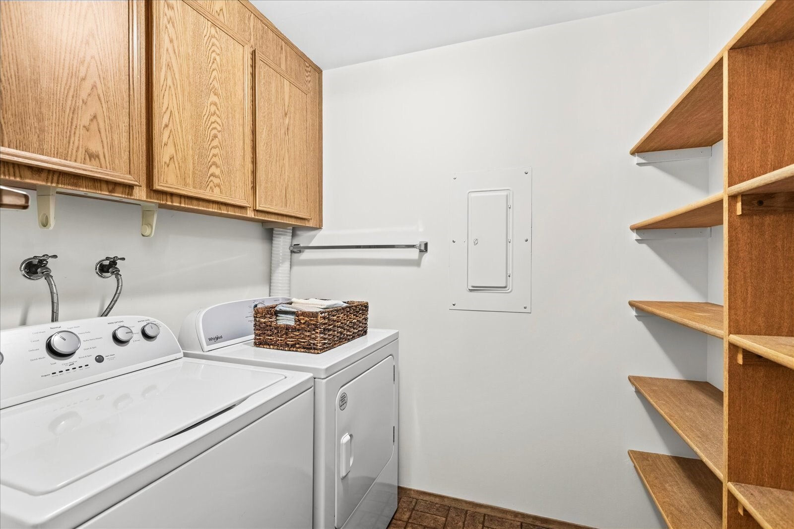 200 James Street 102 Property Photo 26