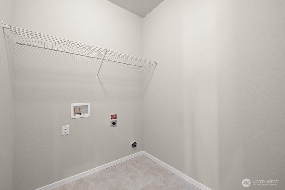 5822 192nd Street 10b Property Photo 25