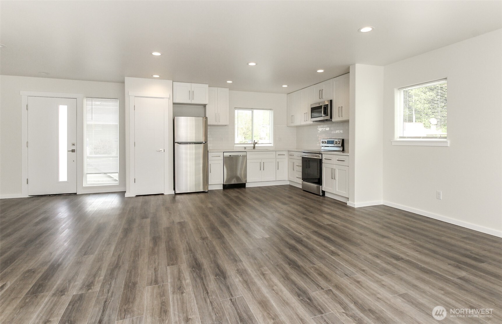 114 E Willis Street Property Photo 10