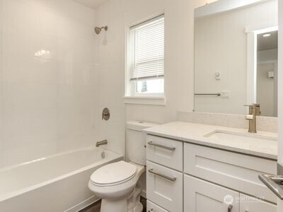 114 E Willis Street Property Photo 17