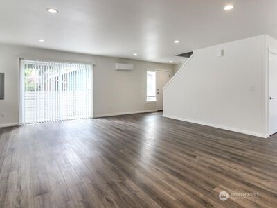 114 E Willis Street Property Photo 40