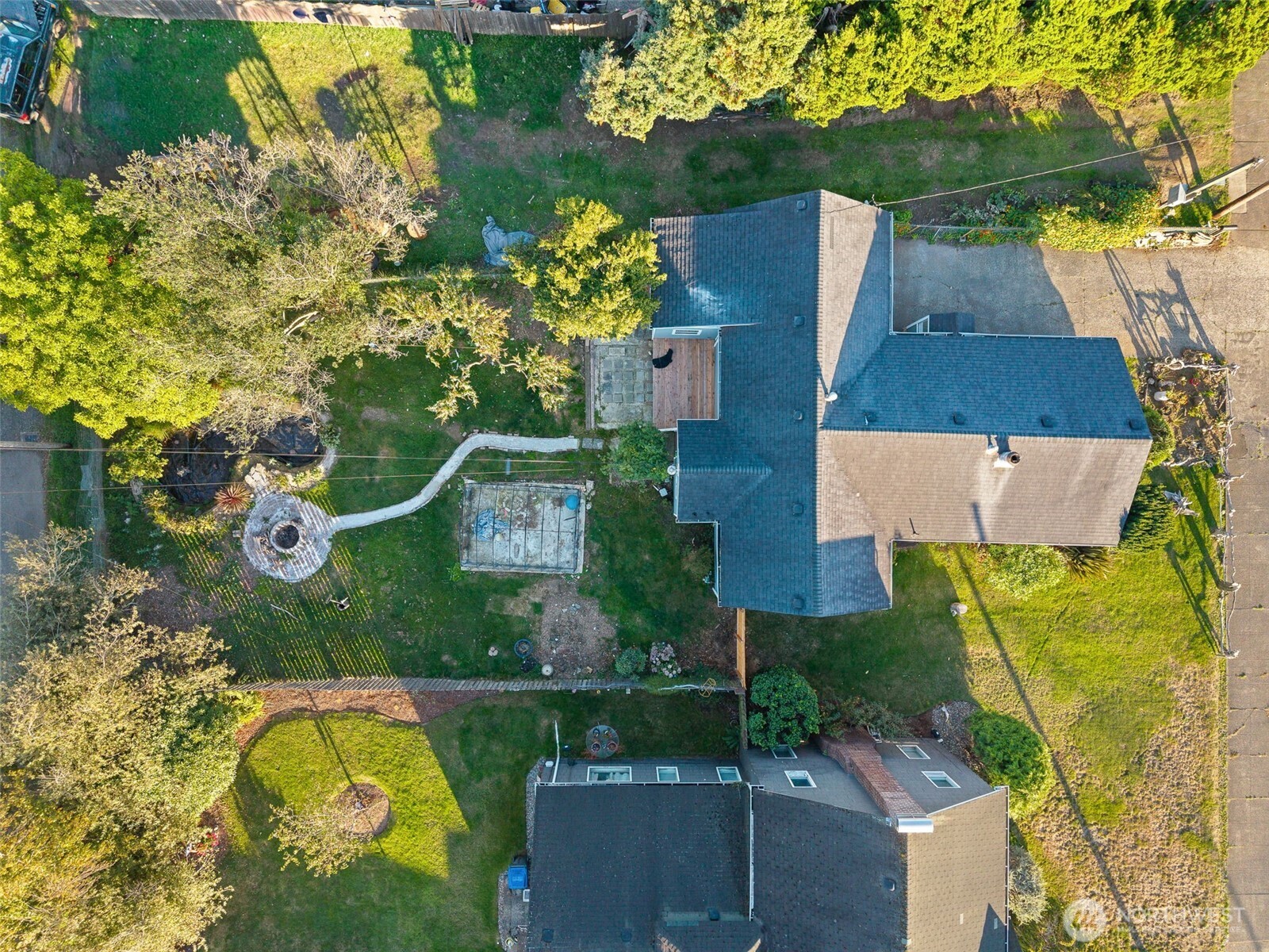 1300 Simpson Avenue Property Photo 14