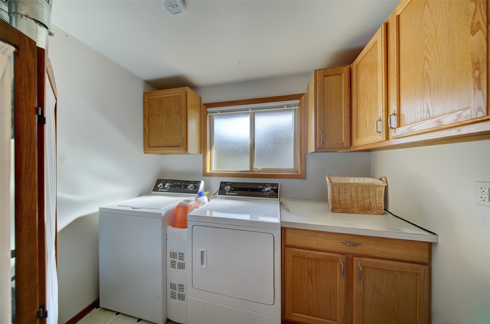 550 E Budd Drive Property Photo 14