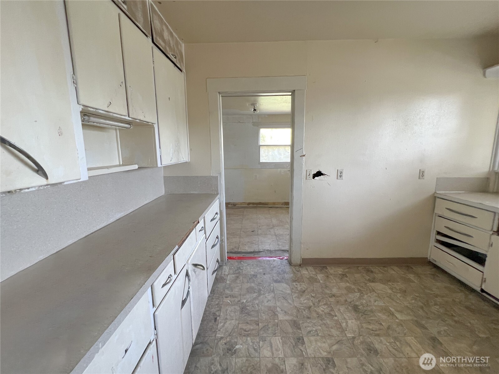 1102 Jefferson Avenue Property Photo 7