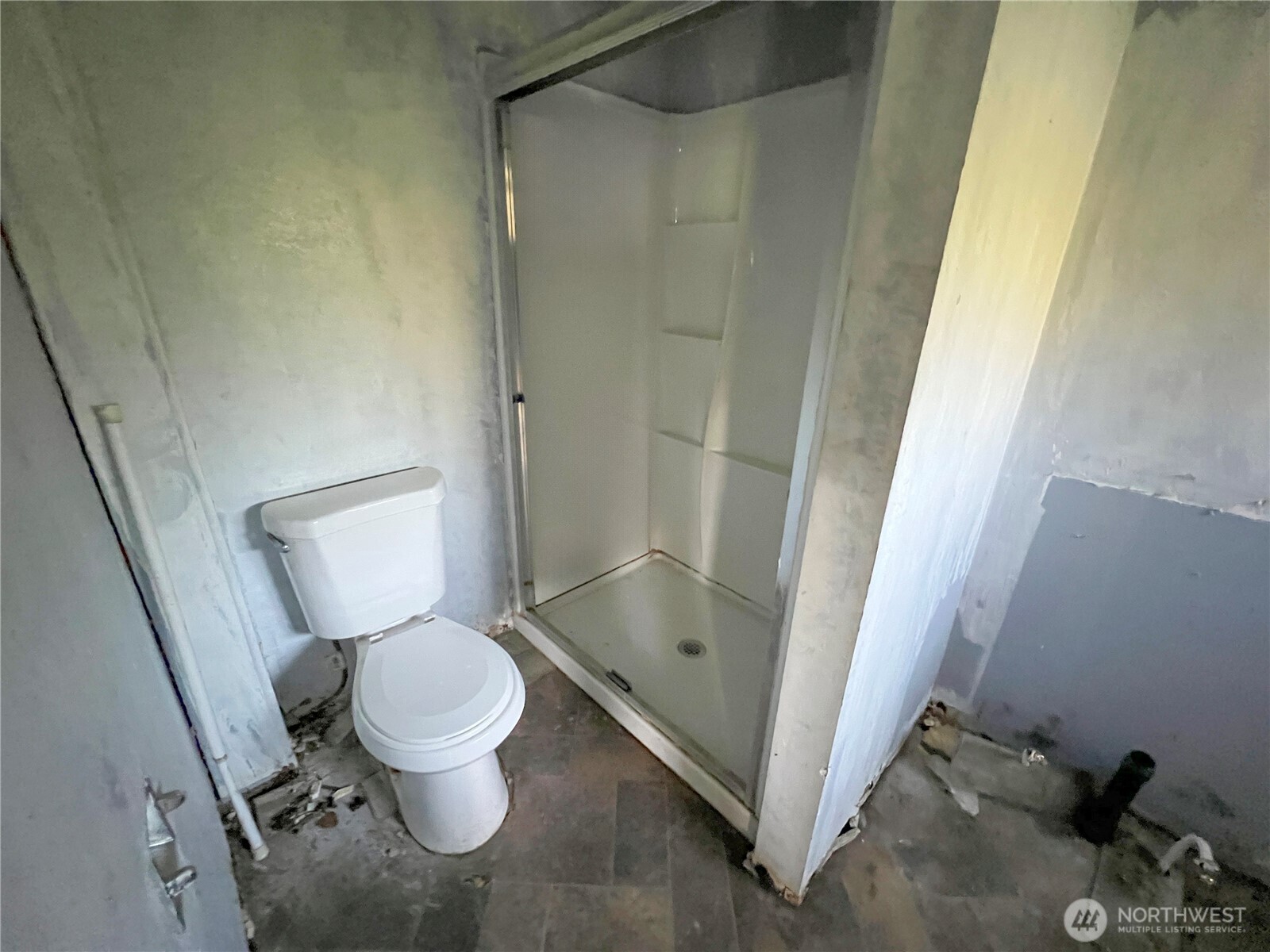 1102 Jefferson Avenue Property Photo 9