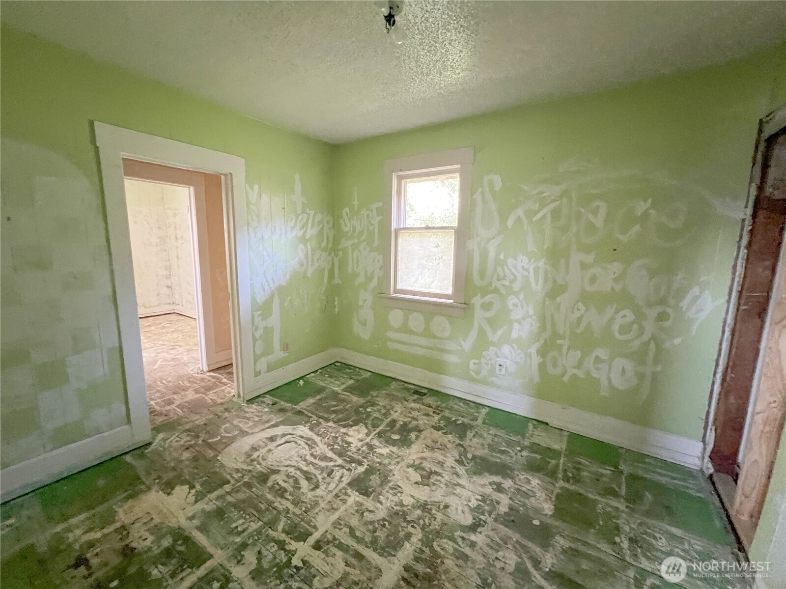 1102 Jefferson Avenue Property Photo 13