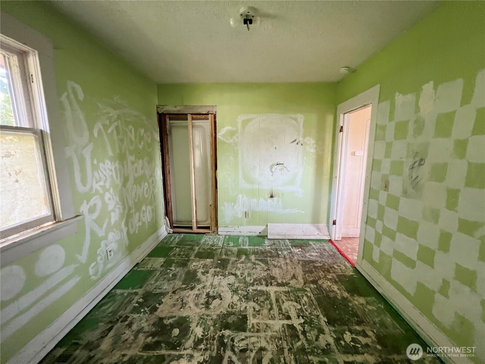 1102 Jefferson Avenue Property Photo 14