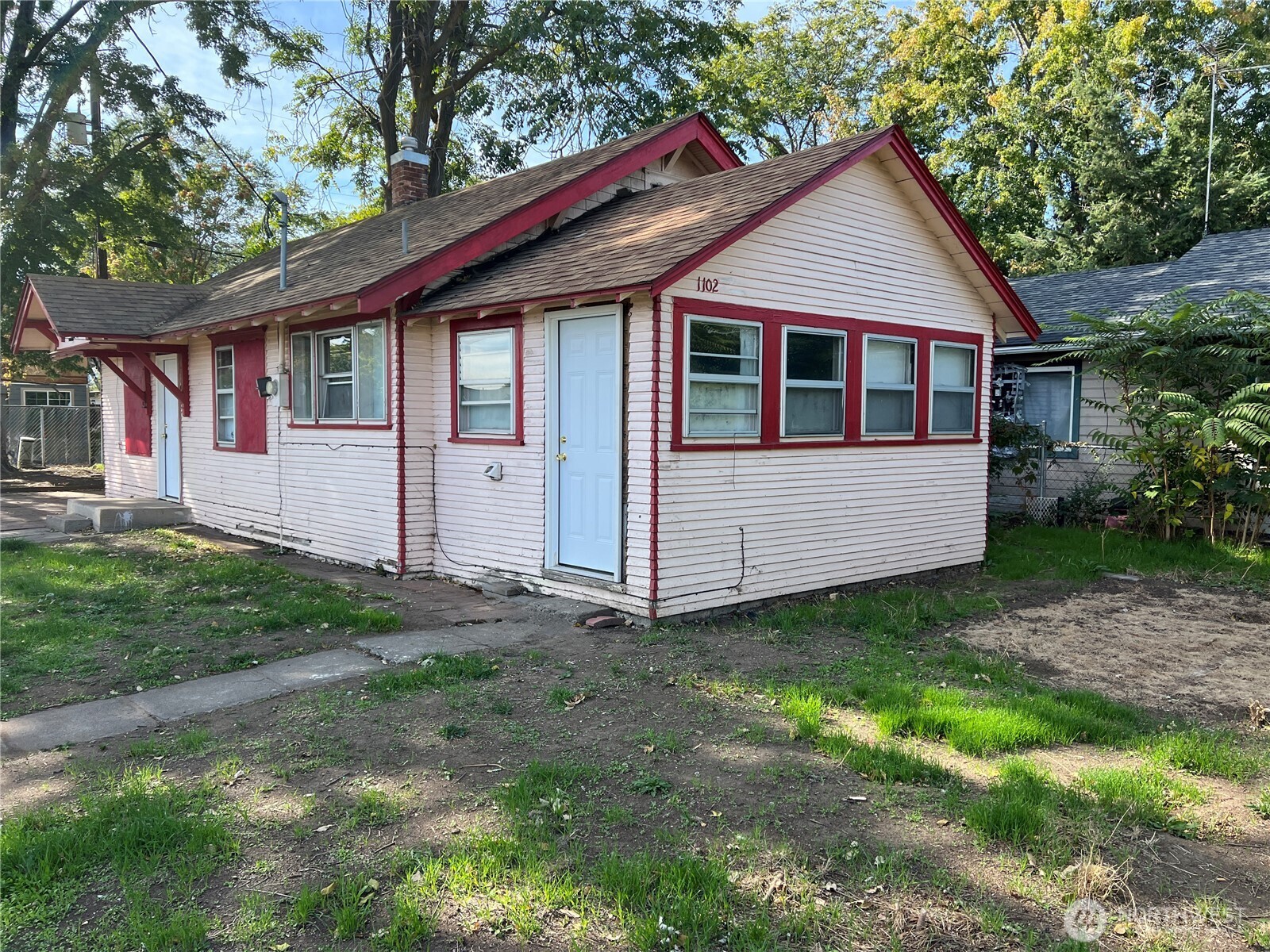 1102 Jefferson Avenue Property Photo 17