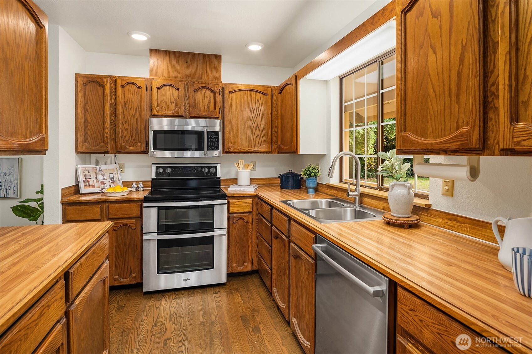 131 137th Street Property Photo 13