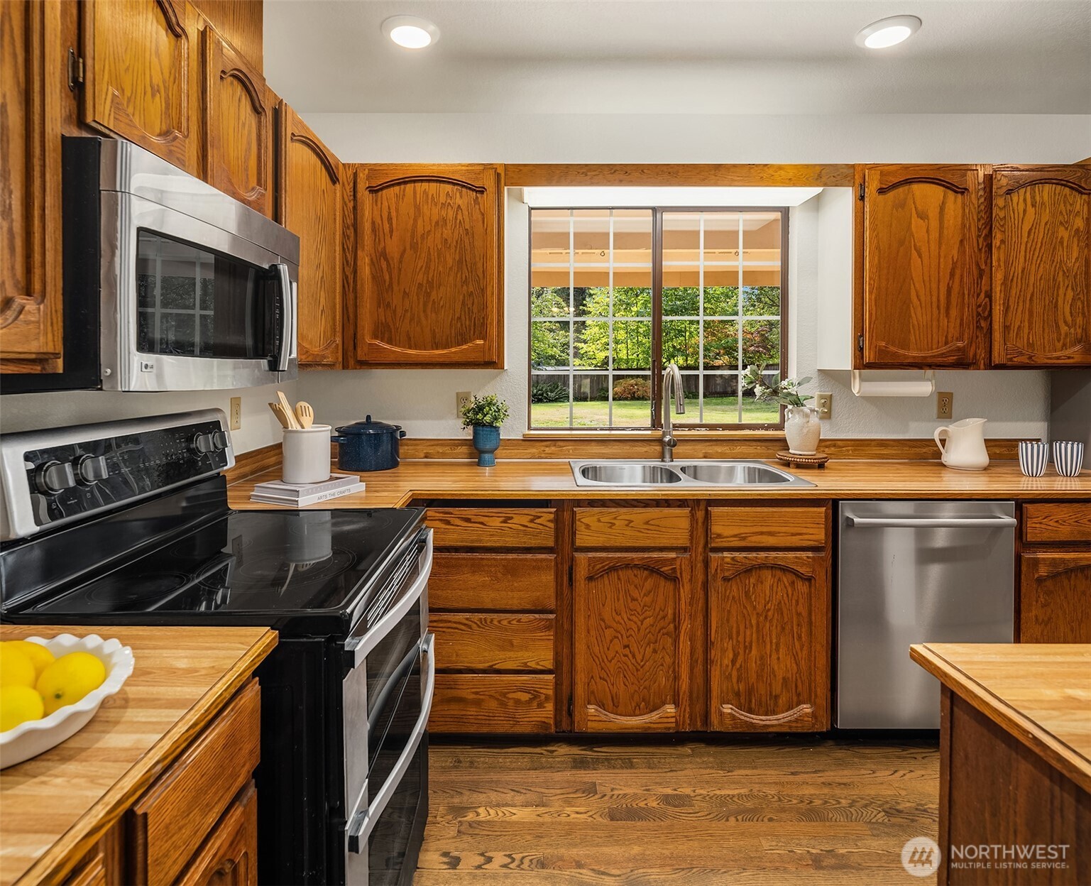 131 137th Street Property Photo 14