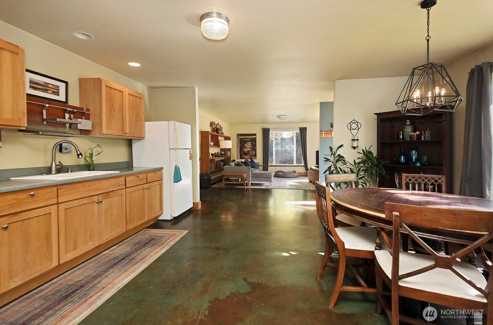 5087 Ollom Drive Property Photo 21