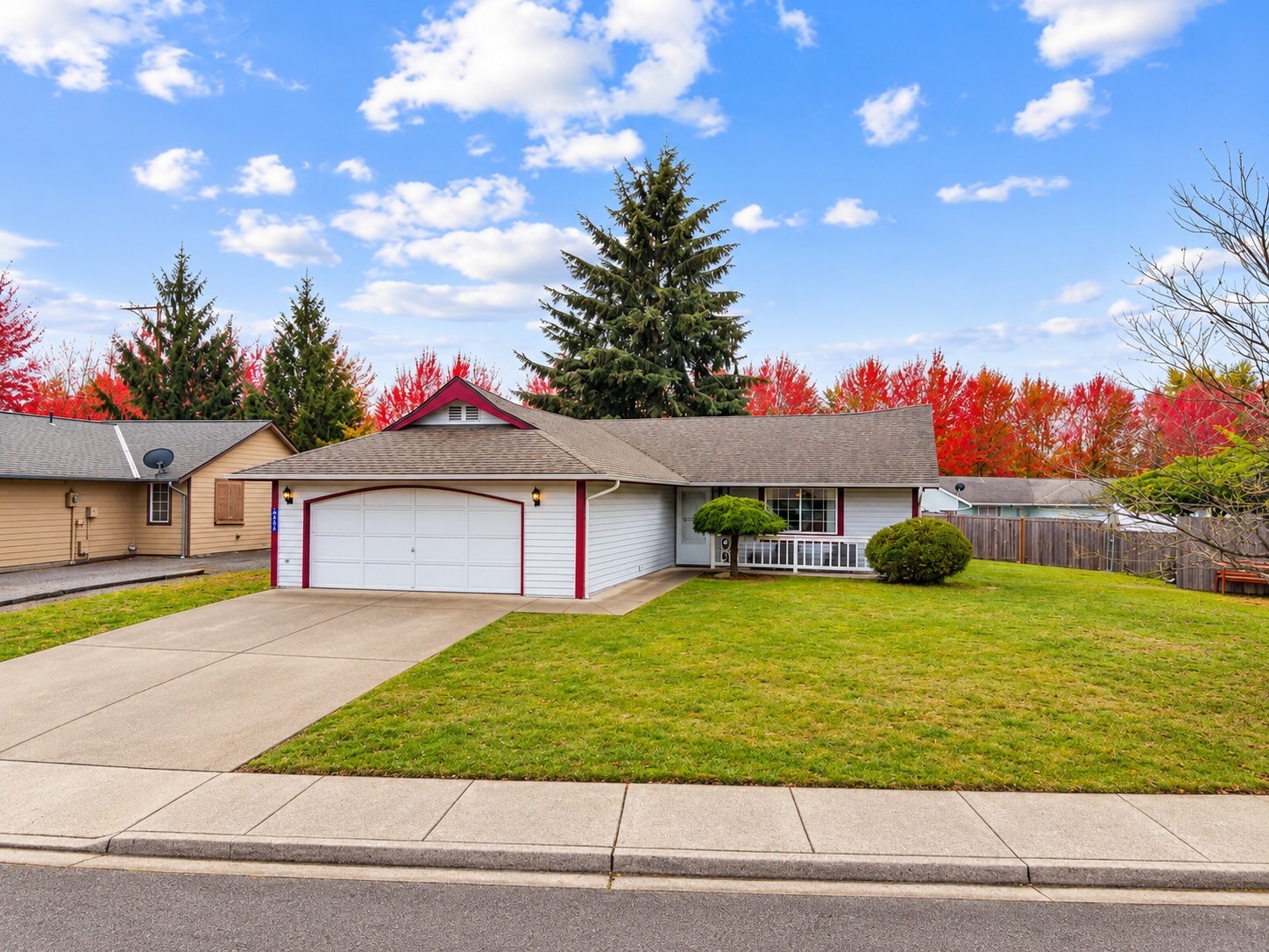 6630 88th Place Property Photo 3