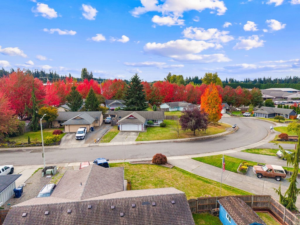6630 88th Place Property Photo 4