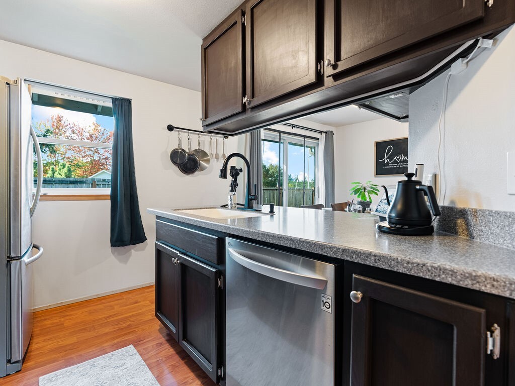 6630 88th Place Property Photo 9