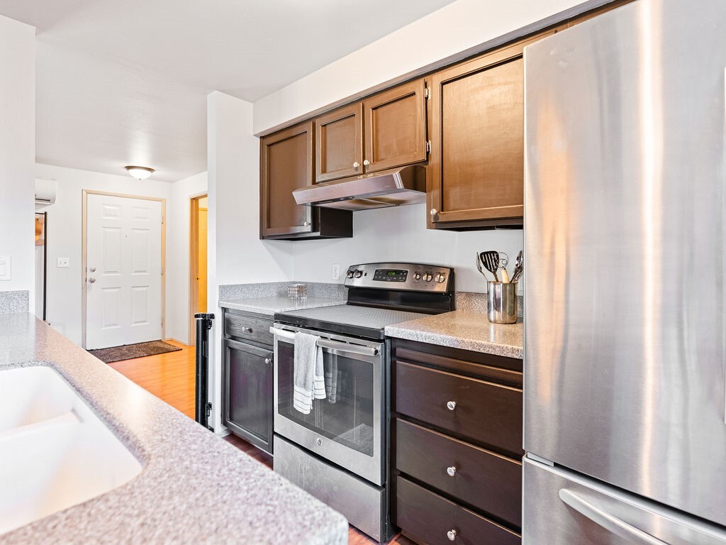 6630 88th Place Property Photo 10