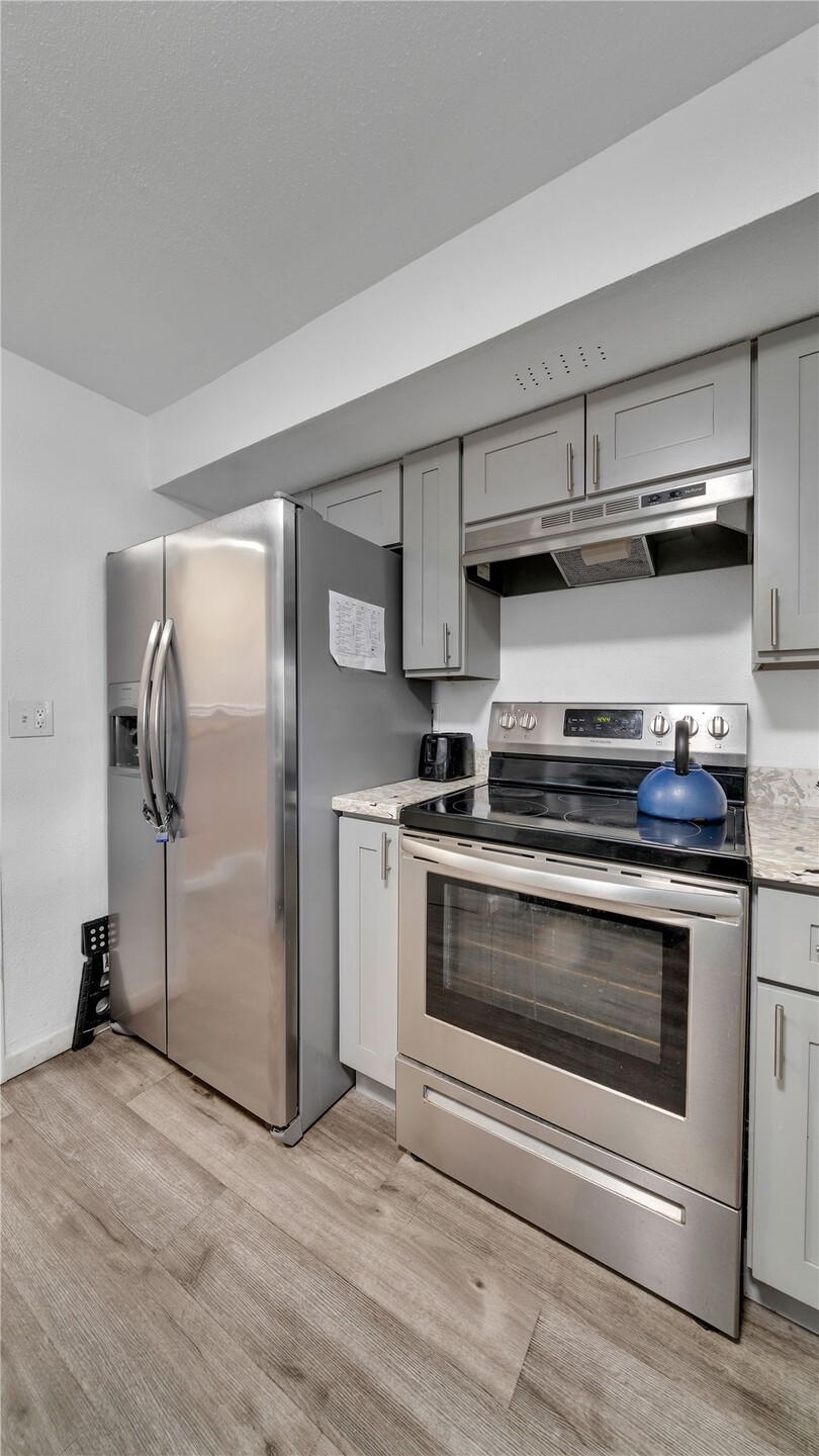 2594691 Property Photo 11