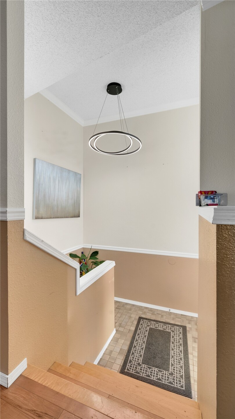 2594691 Property Photo 14