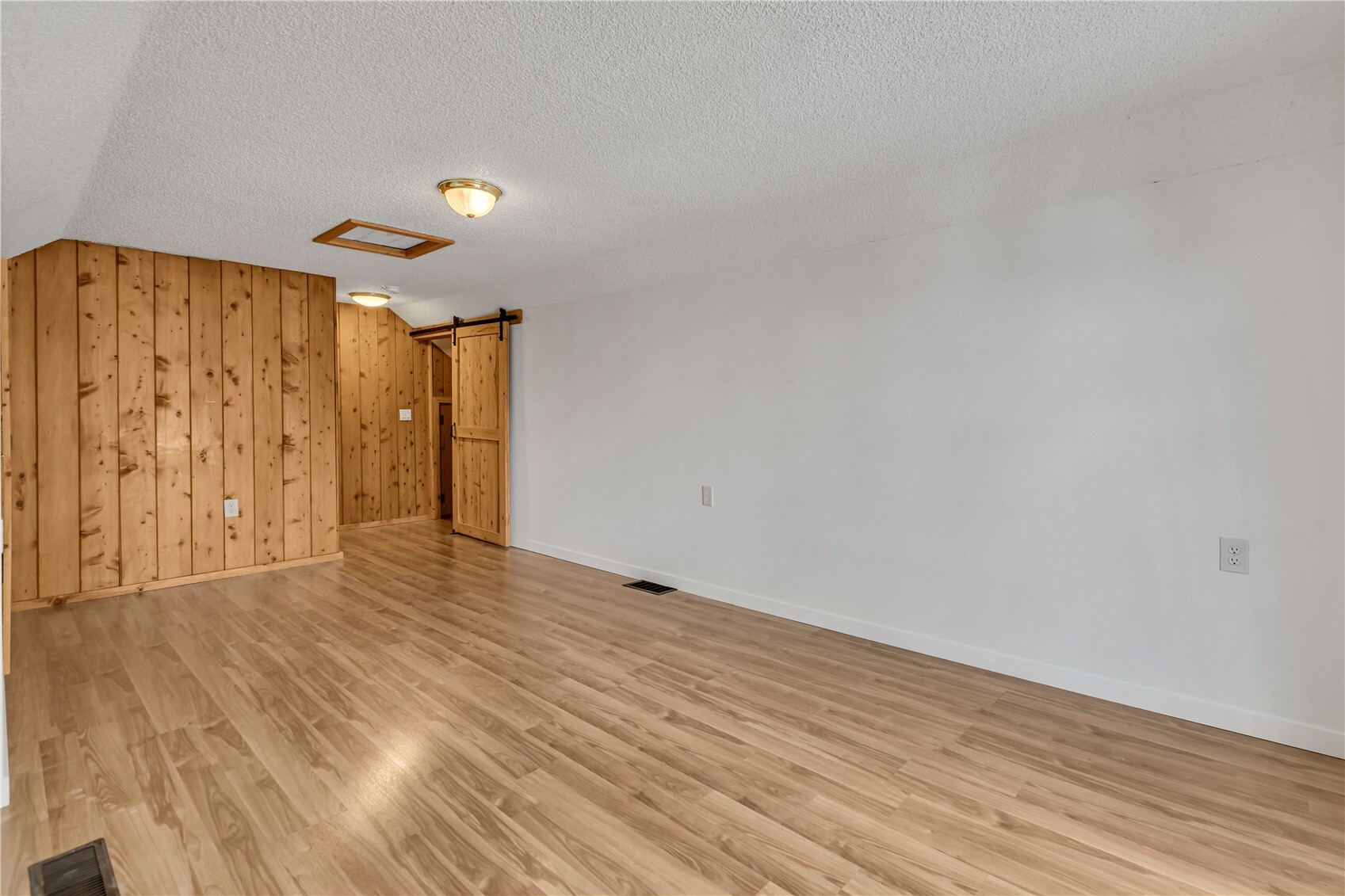 326 Pearl Street Property Photo 17